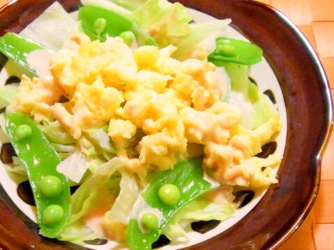 スナップエンドウと炒り卵のサラダ